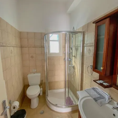 Konukevi Sifneiko Arxontiko Faros